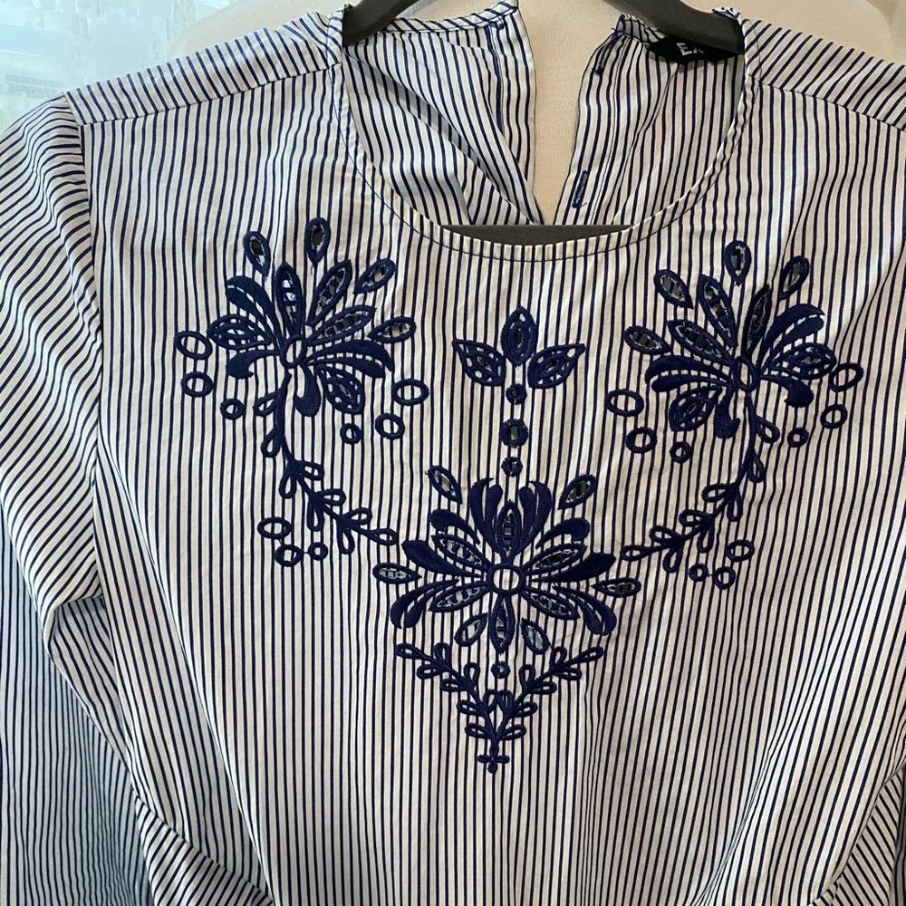 embroidery top